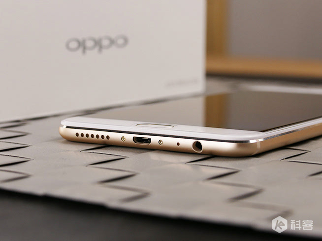 6英寸自拍大器！OPPO R9 Plus上手體驗(yàn)