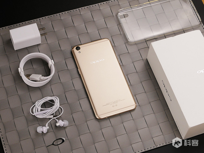 6英寸自拍大器！OPPO R9 Plus上手體驗(yàn)