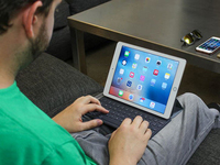 為了不變磚，蘋(píng)果緊急叫停iPad Pro升級(jí)iOS 9.3.2