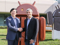 手機(jī)拖累聯(lián)想，股價(jià)跌至4年新低怎么破？