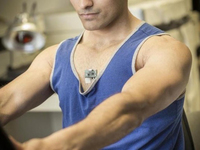 健身好伴侶！這款穿戴設(shè)備可以告訴你鍛煉是否過量