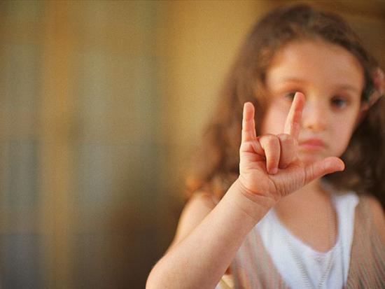 真正的讀心術(shù)？這款智能頭盔可利用腦波進(jìn)行交流