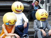 一大波妹子表情即將上線，為了平等emoji真努力啊