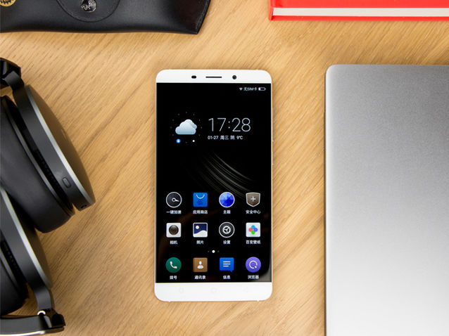 首發(fā)Helio X20？360奇酷新機亮相安兔兔