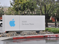 蘋果新機(jī)將配備OLED屏幕：但iPhone 7無(wú)緣？