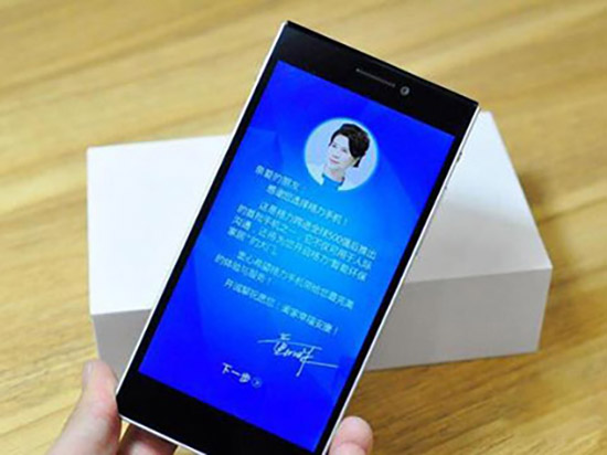 格力手機(jī)2代本月亮相！配置PK小米5