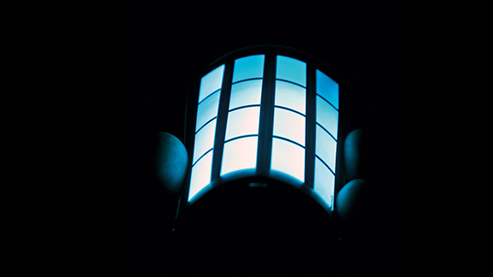 回歸玻璃機身！iPhone外觀將大改