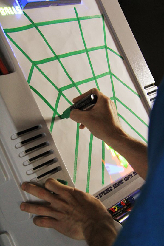 老物新玩！這是一款可以DIY版面的彈球機(jī)