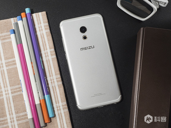 大屏橫行 難道沒有好的小屏手機(jī)推薦了嗎？請(qǐng)看這里！