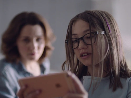  iPhone 6s發(fā)布最新廣告 外媒狂批夸張營(yíng)銷