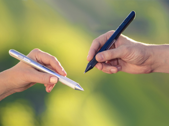 一筆畫出千萬(wàn)色 任何顏色它都能“模仿”