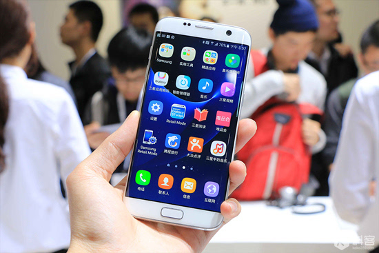 王者也得應(yīng)變 為了Galaxy S7 edge三星豁出去了！