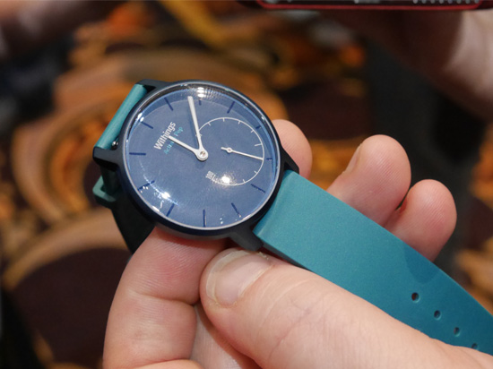 科技遇上復(fù)古 “輕智能”傳統(tǒng)手表盤點(diǎn)