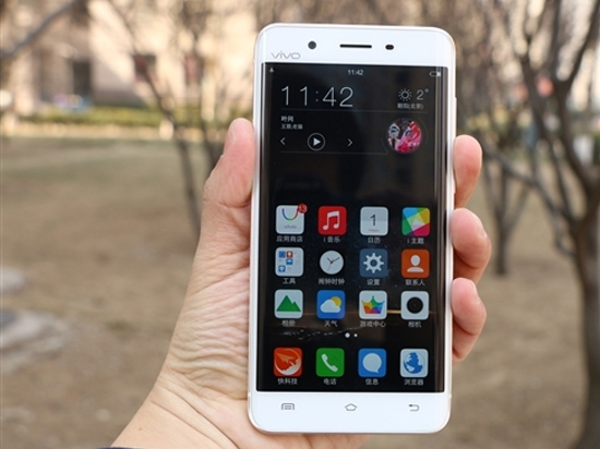 vivo Xplay5今日開賣！旗艦版還得等一等