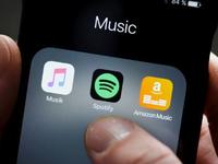 音樂(lè)消費(fèi)爆發(fā)性增長(zhǎng)！全球數(shù)字音樂(lè)營(yíng)收首超實(shí)體音樂(lè)