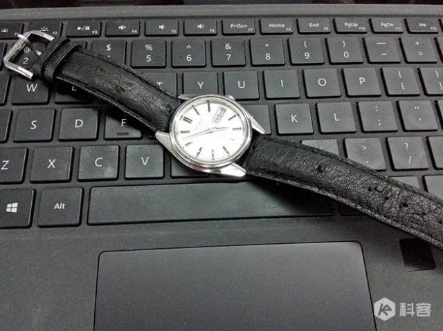 老一輩的好選擇，入門級(jí)手機(jī)360 f4上手簡(jiǎn)評(píng)