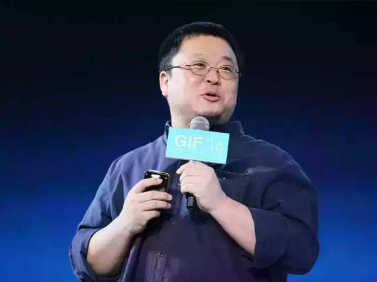 錘子T3九月到！老羅還準(zhǔn)備了大屏新機當(dāng)驚喜？