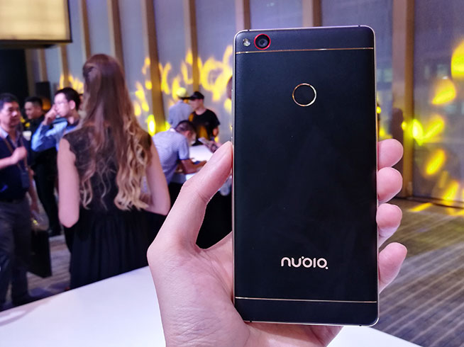 黑得漂亮 無邊框nubia Z11黑金版登場(chǎng)