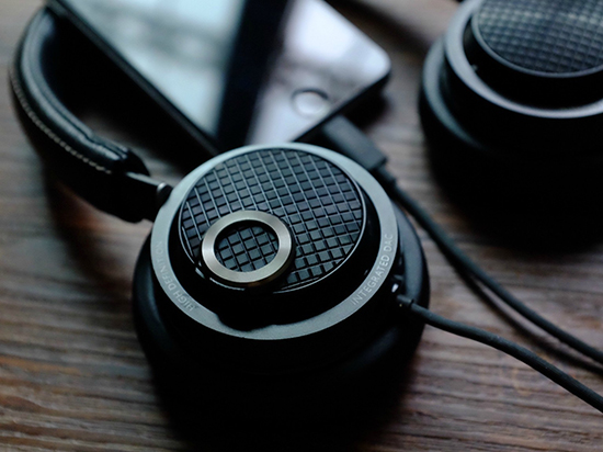 iPhone 7要來(lái)了！趕緊看看有啥耳機(jī)可買