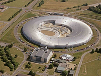 走近科學(xué) 粒子對(duì)撞機(jī)到底是啥？它有什么用？