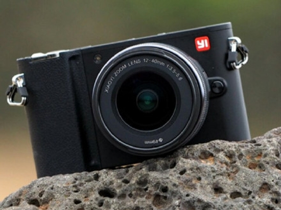 身材嬌小 小蟻無(wú)反相機(jī)真機(jī)曝光！