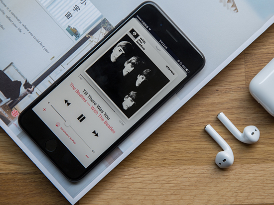 有利無害？供應(yīng)商都盼iPhone 8支持無線充電