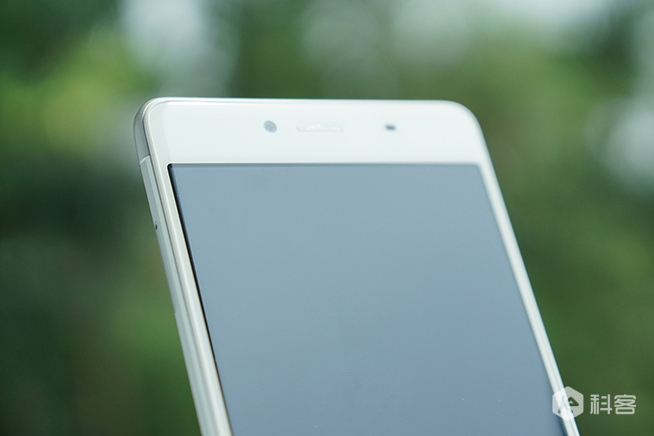 中國移動N2圖賞：運營商手機到底長啥樣