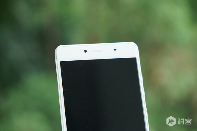 中國移動N2圖賞：運營商手機到底長啥樣