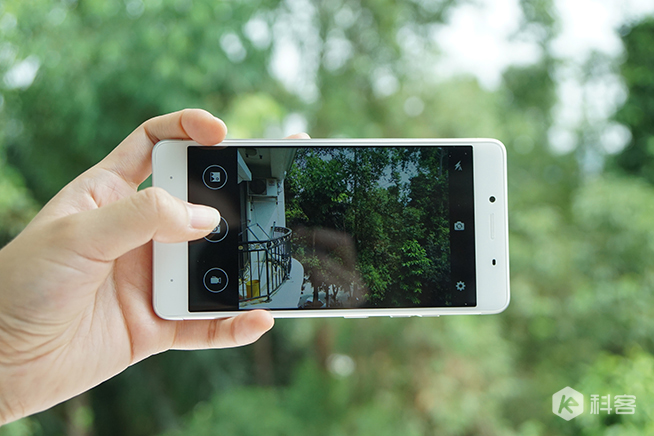 中國移動N2圖賞：運營商手機到底長啥樣