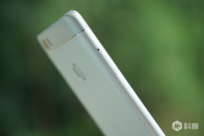 中國移動N2圖賞：運營商手機到底長啥樣