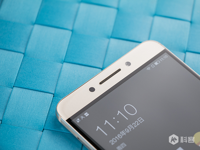 樂視樂Pro3圖賞：驍龍821+金絲蠟拋機身