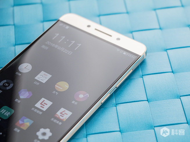 樂視樂Pro3圖賞：驍龍821+金絲蠟拋機身