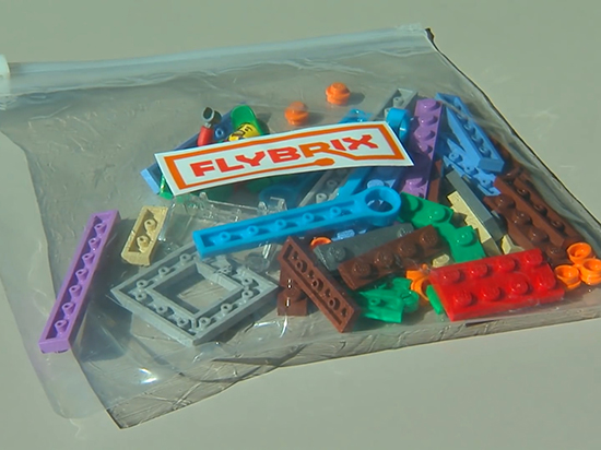 樂高無人機(jī)：一炸就碎但能拼回來繼續(xù)飛