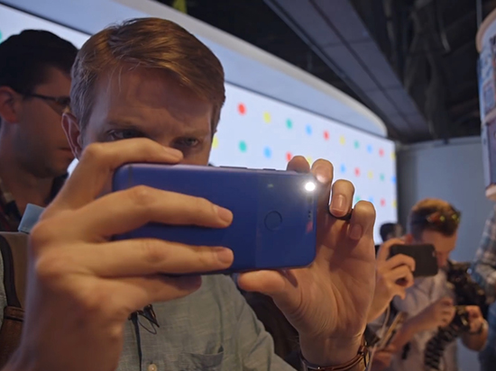 谷歌Pixel試用：性能最強(qiáng)的安卓手機(jī)