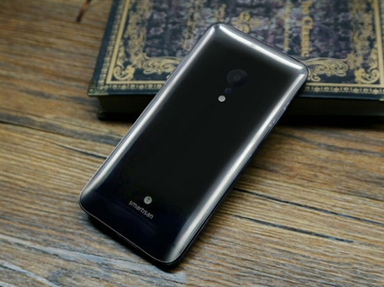 這下可良心了！錘子T3改名M1 售價(jià)或2499元起