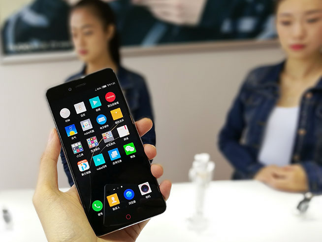 備戰(zhàn)雙11，努比亞新機Z11 miniS上手圖賞