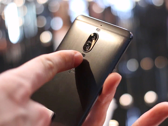 買(mǎi)不了吃虧？華為Mate 9保時(shí)捷版對(duì)比S7 edge