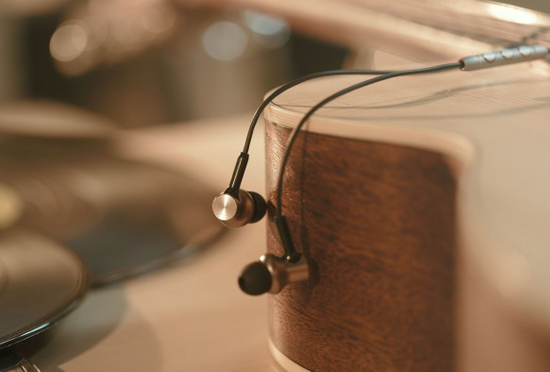 科客晚報(bào)： iPhone7或出亮白色 三星S8發(fā)布延至4月