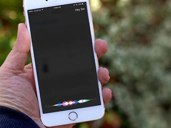語(yǔ)音功能太雞肋？三星蘋(píng)果谷歌來(lái)混戰(zhàn)