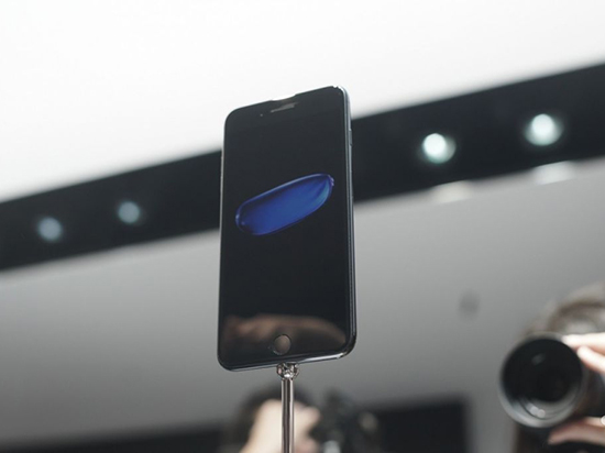 有現(xiàn)貨？iPhone 7亮黑色缺貨問題開始緩解