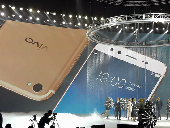 雙攝四曲面屏！vivo發(fā)布Xplay6與X9系列