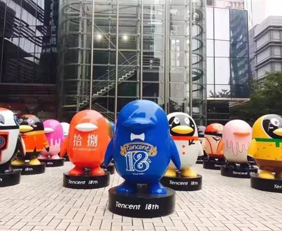 這很騰訊！深圳騰訊大廈驚現(xiàn)70只巨人企鵝