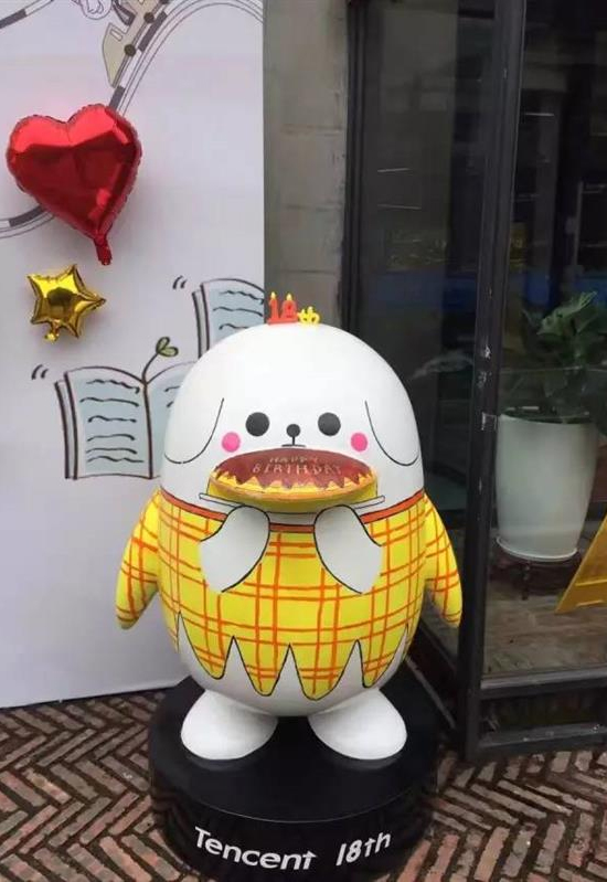 這很騰訊！深圳騰訊大廈驚現(xiàn)70只巨人企鵝