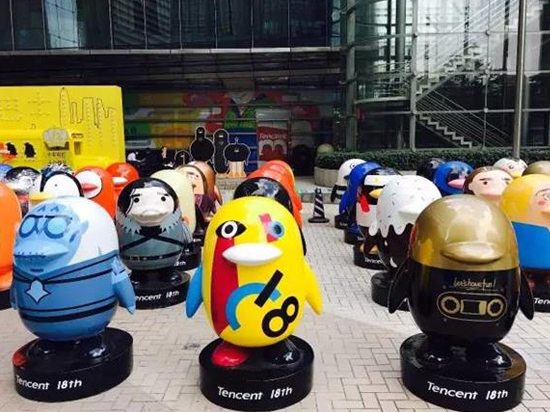 這很騰訊！深圳騰訊大廈驚現(xiàn)70只巨人企鵝