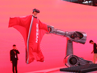 不輸車模！廣州車展搶先體驗各種新科技