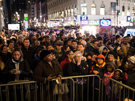 只能當(dāng)吃瓜觀眾看老外剁手？不如去廣州新開的Apple Store