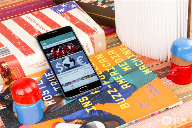 魅藍5寶石藍版圖賞：藍色與魅藍更配哦！