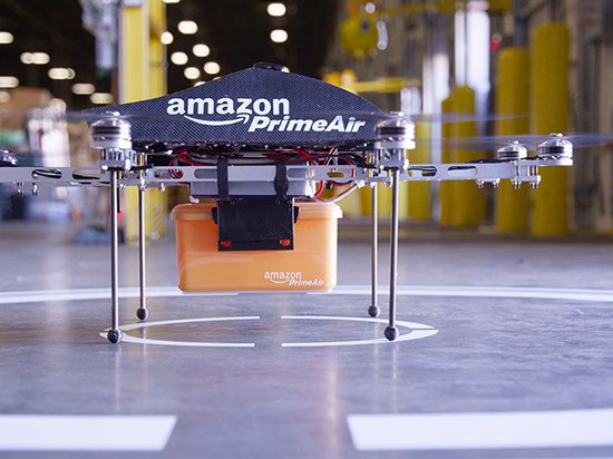 厲害我的亞馬遜！首次完成無人機(jī)送遞服務(wù)