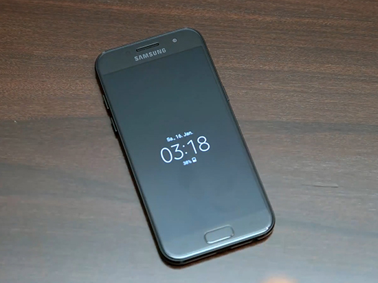 三星A3(2017)體驗(yàn)：支持IP68防水但買(mǎi)不到