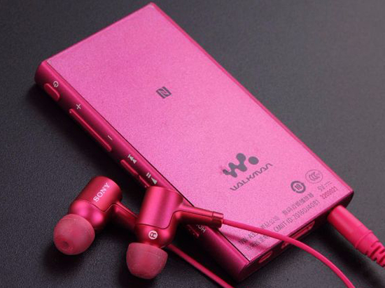 情懷依舊 索尼新Walkman音樂播放器亮相CES 2017